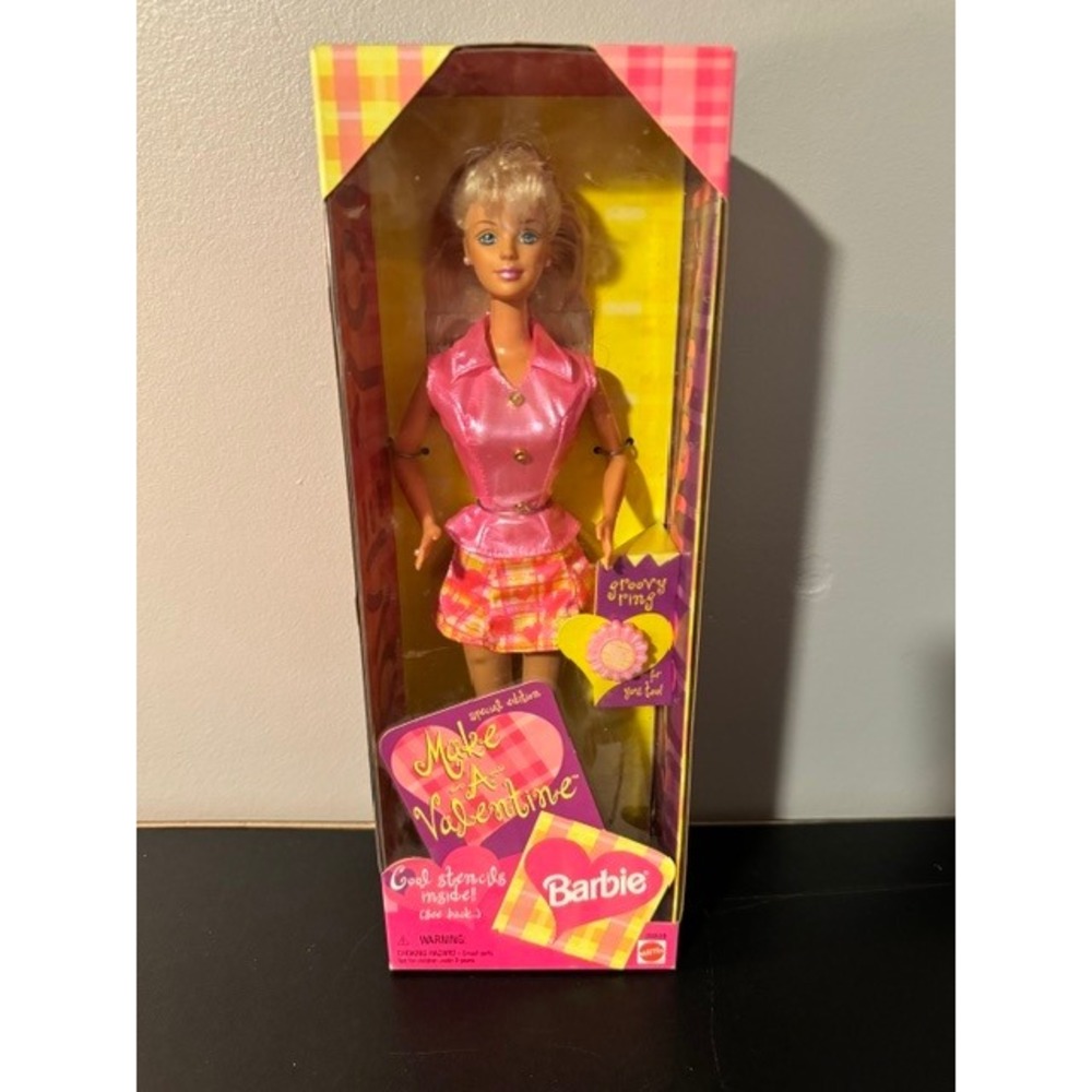 Vintage 1998 Mattel Make A Valentine Barbie Special Edition Doll 20339 NIB